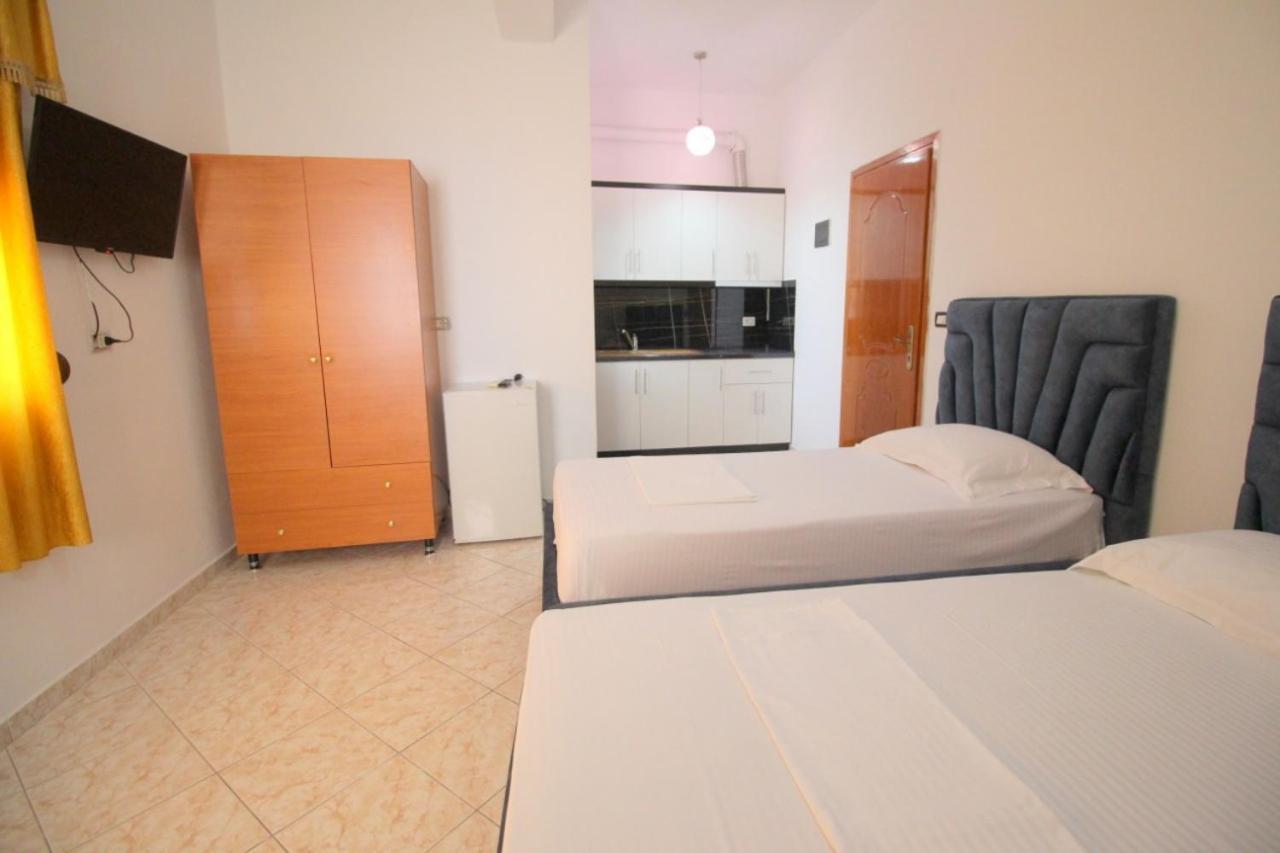 Hotel Vila Vilson Sarandë Quarto foto