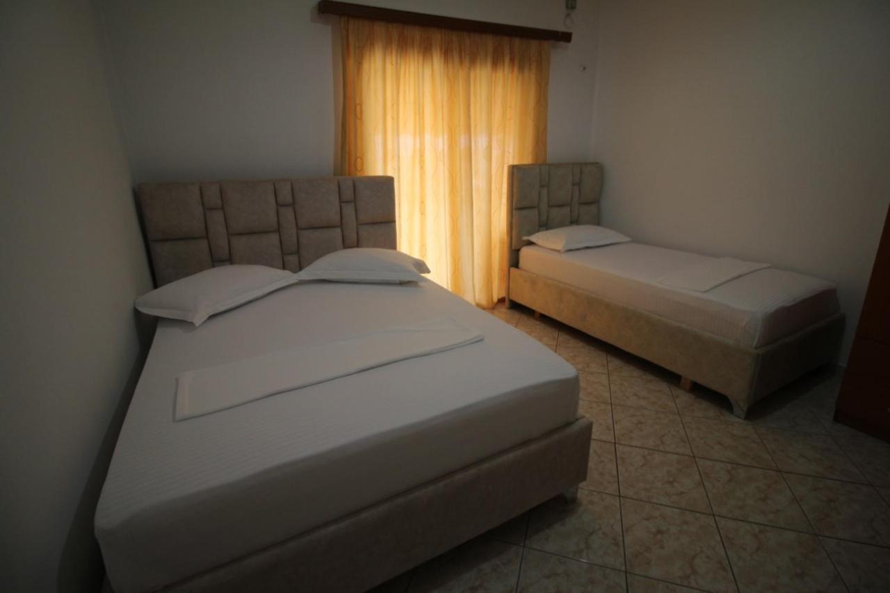 Hotel Vila Vilson Sarandë Quarto foto