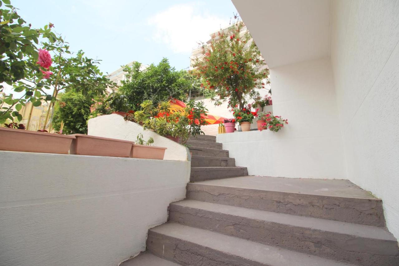 Hotel Vila Vilson Sarandë Exterior foto