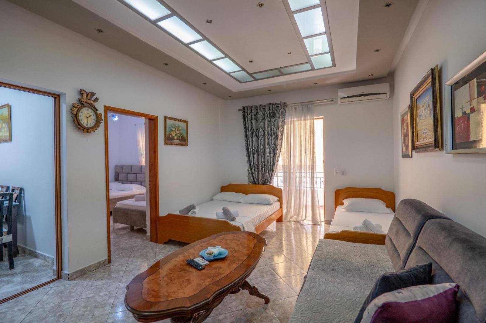 Hotel Vila Vilson Sarandë Exterior foto